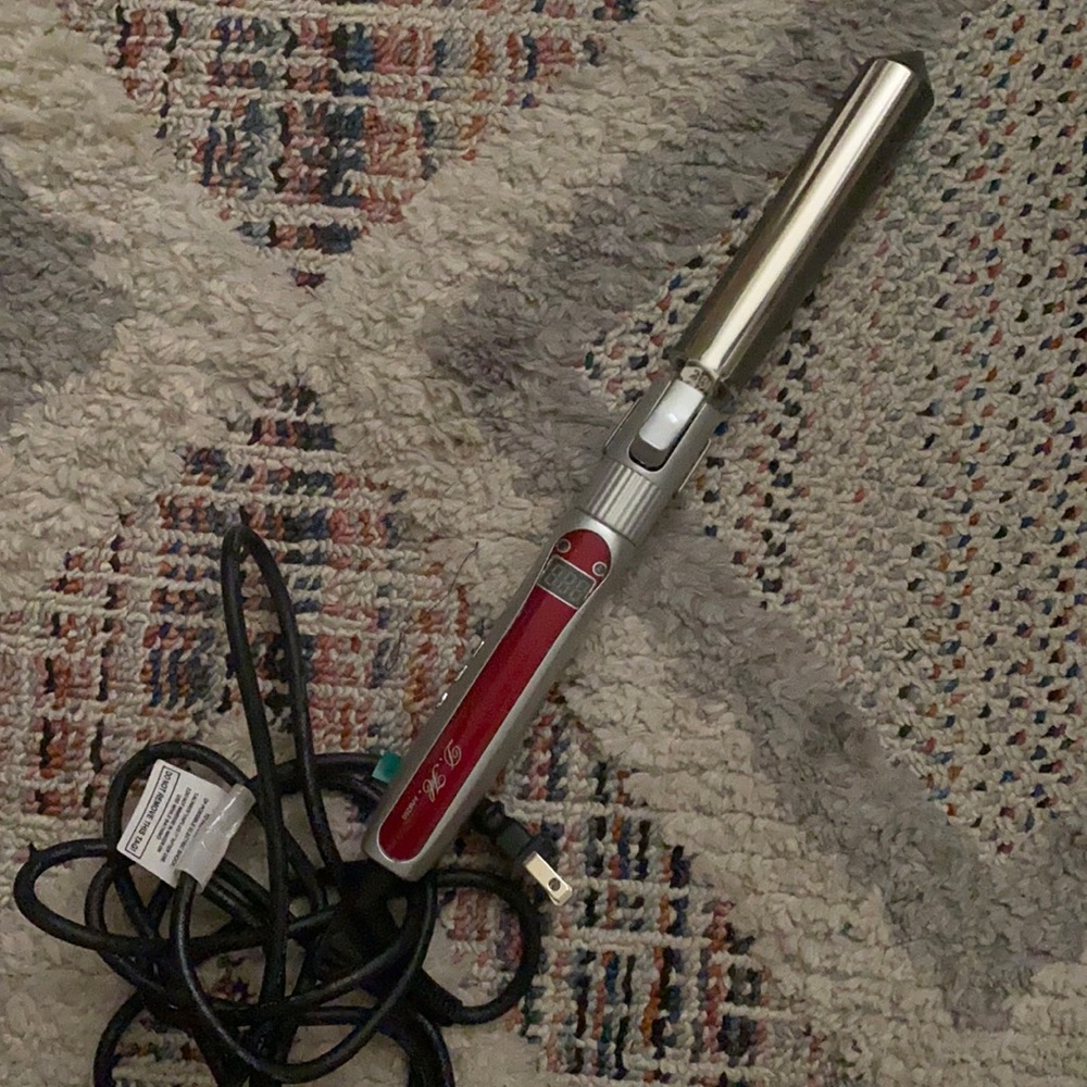 Diana The Hunter Scepter Ceramic Curling Iron 28mm